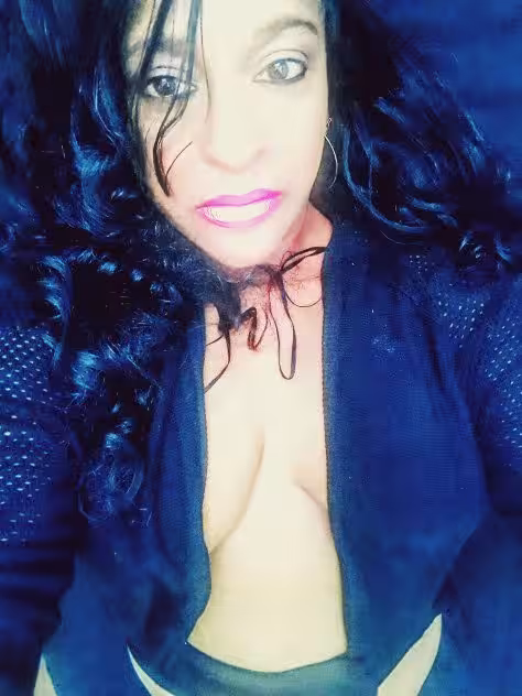 Escort/Massage/S&M Karen in Chicago, IL