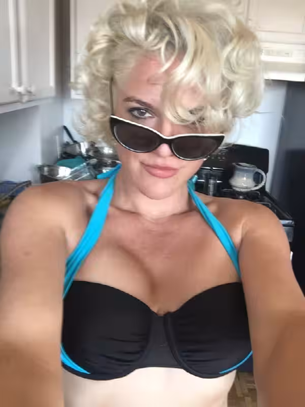 Escort/Massage/S&M Marilyn Redd in Chicago, IL