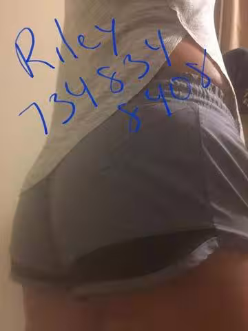 Escort/Massage Riley in Detroit, MI