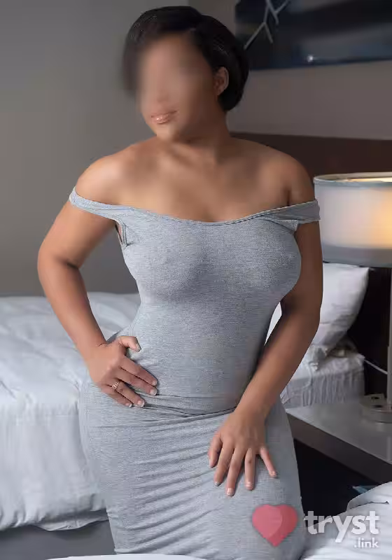 Escort Phara in Durham, NC