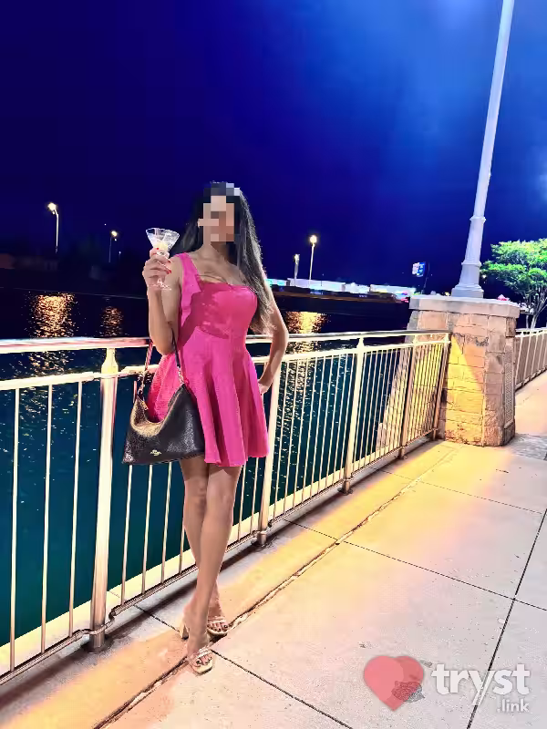 companion Ashh David / Kareena_Patel in Houston, TX