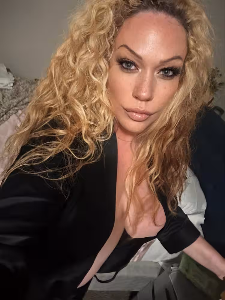 Escort Kat Riley in Kansas City, MO