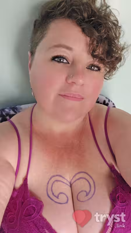 Escort/Massage Luanna Moon in Knoxville, TN
