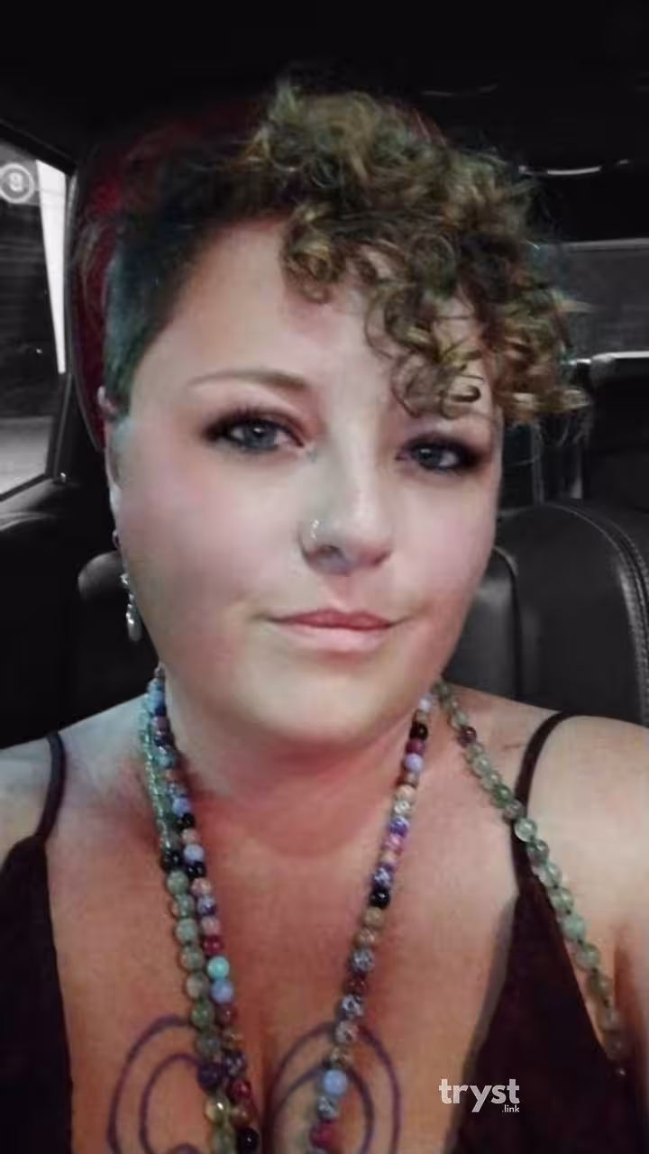 Escort/Massage Luanna Moon in Knoxville, TN
