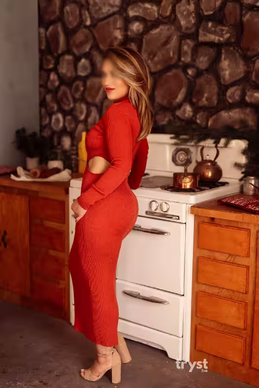Escort/Massage/S&M Naomi Cruz in Los Angeles, CA