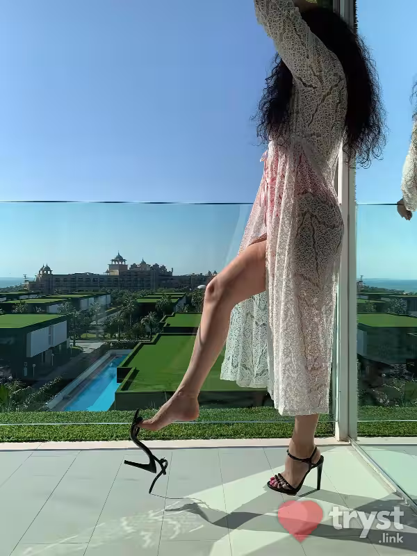Escort/S&M Mistress Kira in Los Angeles, CA
