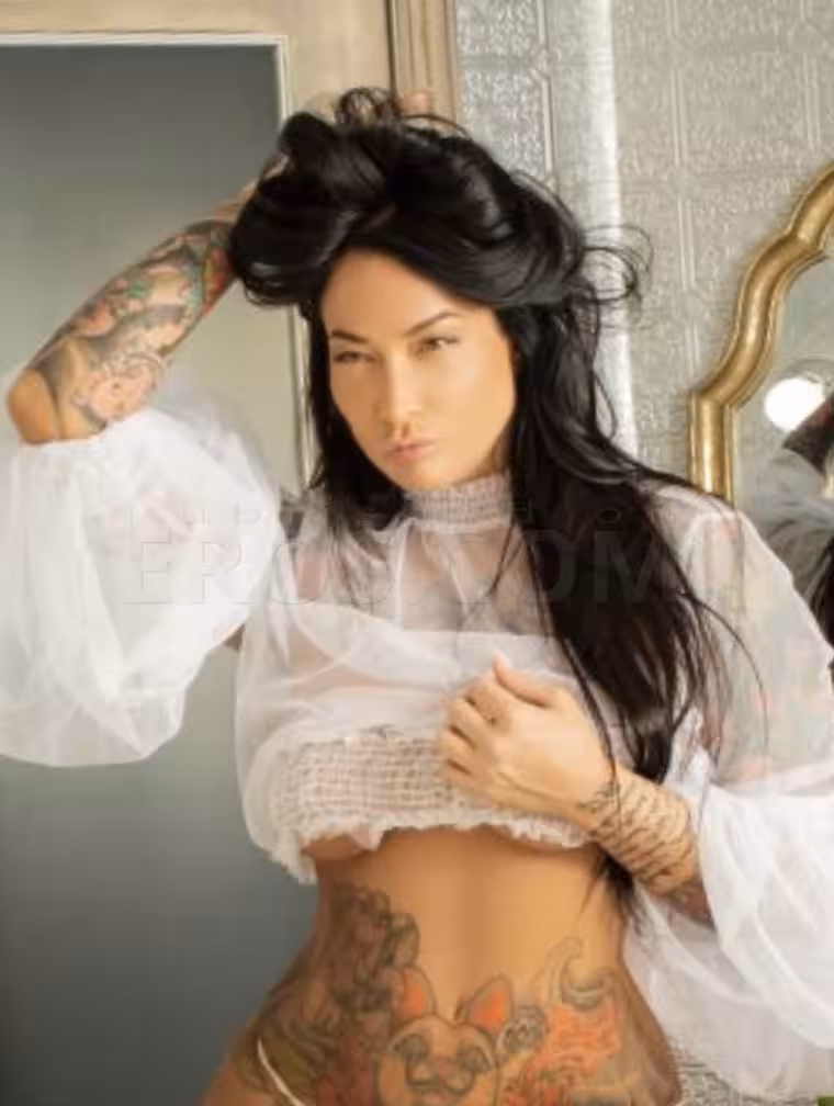 Escort Leah in Miami, FL