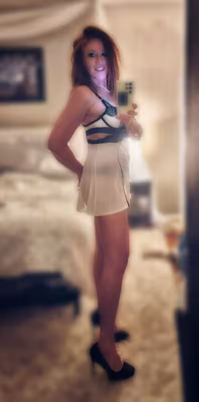 Escort Liizzielou / Leah in Minneapolis, MN