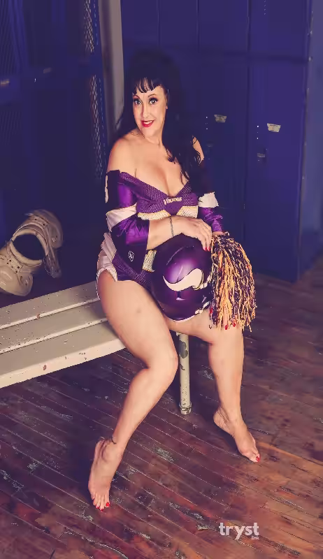 companion/Massage Betty in Minneapolis, MN