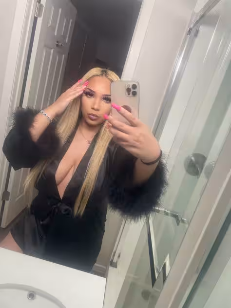 Escort/Massage Shea in Minneapolis, MN