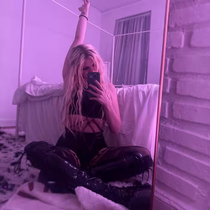 Escort/Massage Angel Montgomery / Madison Sky in New York City - Manhattan, NY