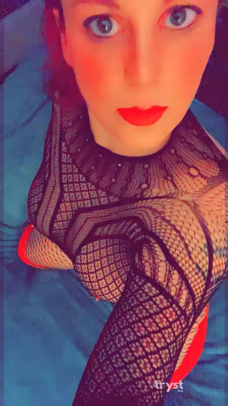 companion/Massage/S&M Crystal Sinn / Tay of Dallas in St. Louis, MO